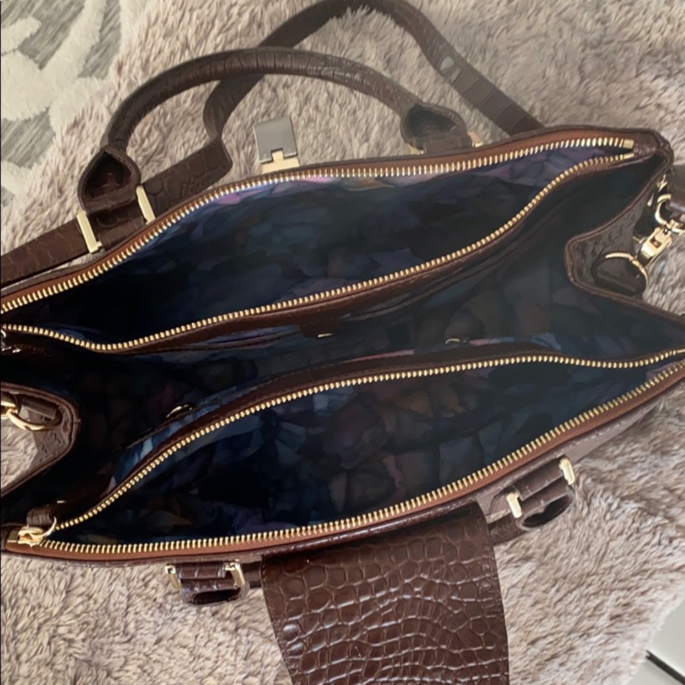 Kookjac leather satchel with cross body strap - Picture 7 of 8